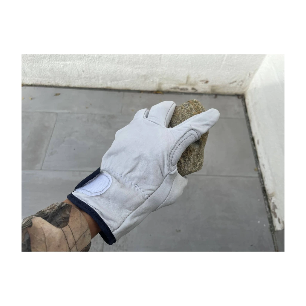 AFFORDA Gloves